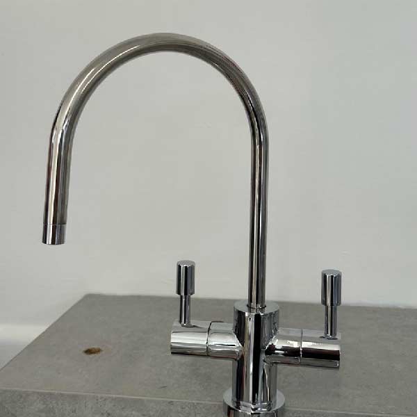 Quooker hot and cold and filtered water taps. Swindon Showroom